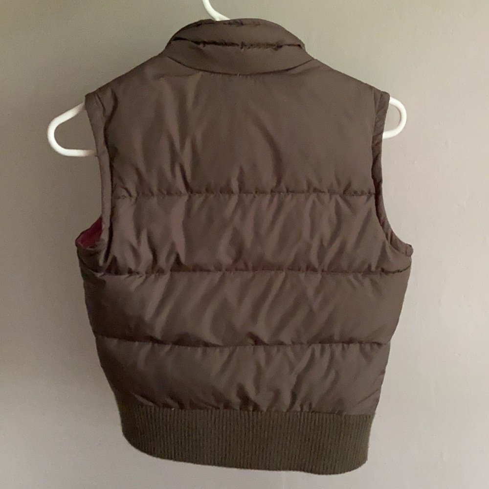 abercrombie brown and pink puffer vest size L - Picture 2 of 3